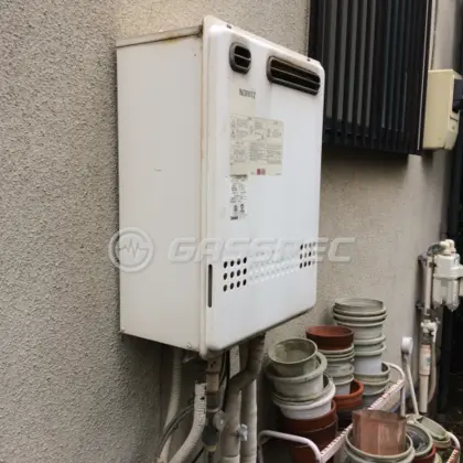 施工前の給湯器（GT-2412SAW）