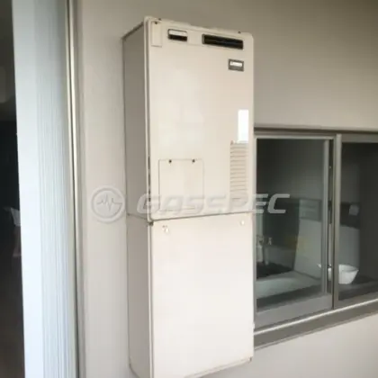 施工前の暖房熱源機（AT-4200ARSAW3Q-56）