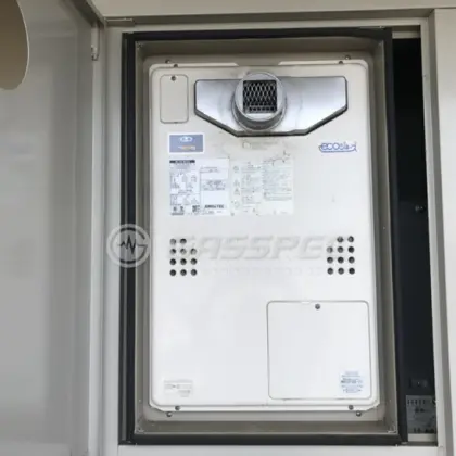 施工前の暖房熱源機（GTH-C2439SAWX6H-T）