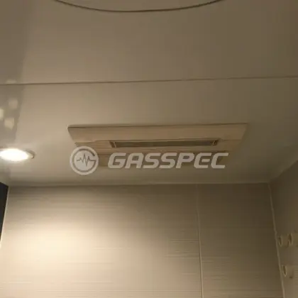 施工前の浴室乾燥機（BS-103HM-1）