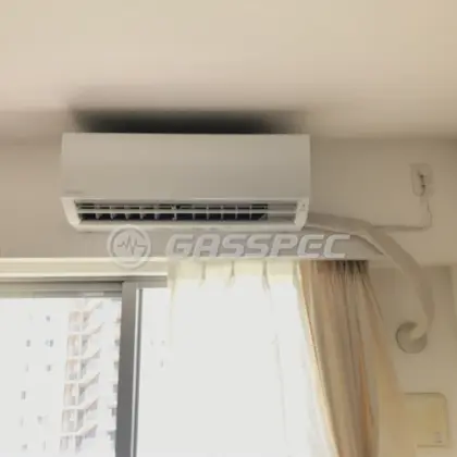 施工後のエアコン（パナソニック CS-283DFL-W）