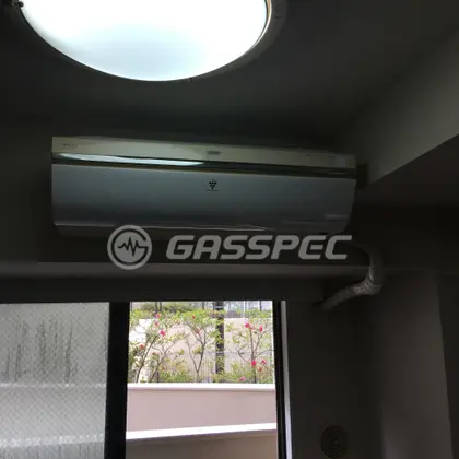 施工前のエアコン