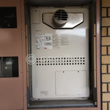 施工前の暖房熱源機（GTH-2413AWXH-T）