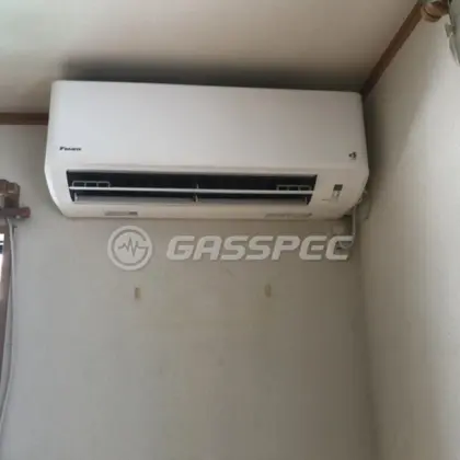 施工後のエアコン（ダイキン S284ATGS-W）
