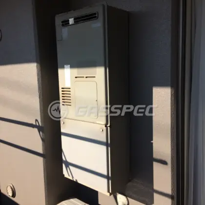 施工前の暖房熱源機（RUFH-V2400AW2-3）