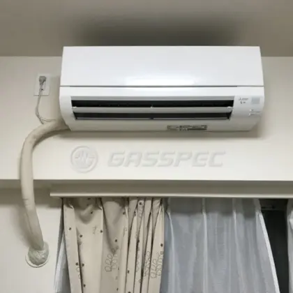 施工後のエアコン（三菱 MSZ-GV2224-W）