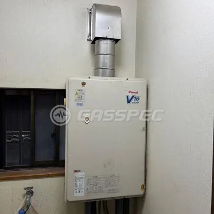 施工前の給湯器（RUF-V1610SAFFD-1）