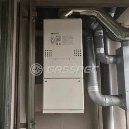 施工後の暖房熱源機（ノーリツ GTH-C2460AW3H-H-1 BL）