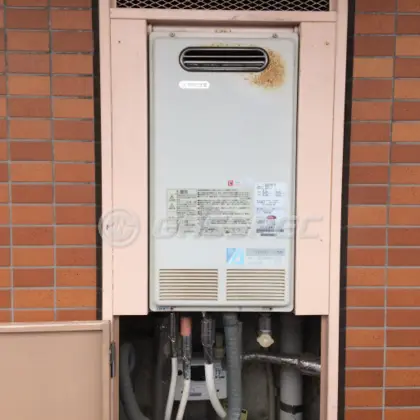 施工前の給湯器（RGE21KS1-S）