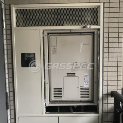 施工前の暖房熱源機（RUFH-2405AU2-3）
