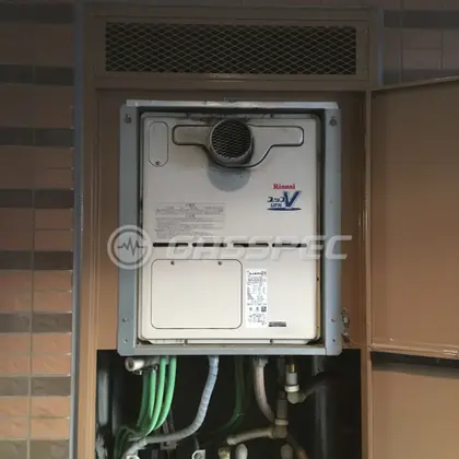 施工前の暖房熱源機（RUFH-VD2401AT2-3）