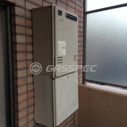 施工前の給湯器（GT-2422SAWX）