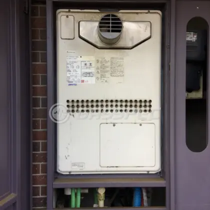 施工前の暖房熱源機（GTH-2413AWXH-T）