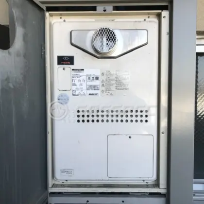 施工前の暖房熱源機（GTH-2434AWX6H-T）