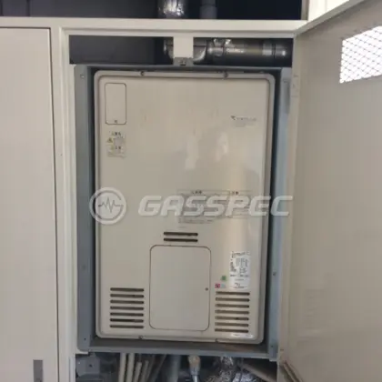 施工前の暖房熱源機（RUFH-2403AU2）