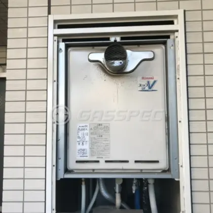施工前の給湯器（RUF-240SAT(A)）
