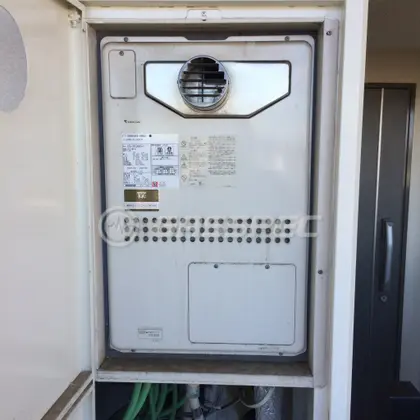 施工前の暖房熱源機（GTH-2413AWXH-T）