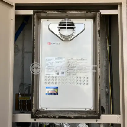 施工後の給湯器（ノーリツ GQ-2427AWX-T-DX BL）