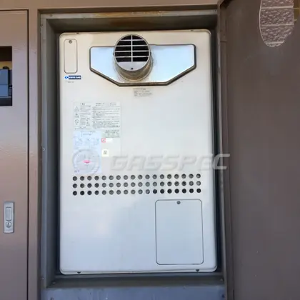 施工前の暖房熱源機（GTH-2401AWX-T）