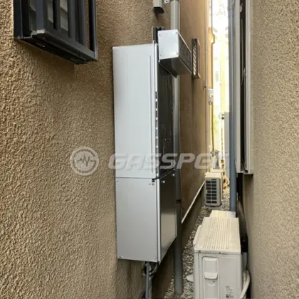 施工後の暖房熱源機（リンナイ RUFH-E2407AW2-3(A)）
