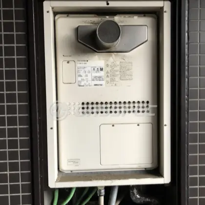 施工前の暖房熱源機（GTH-2417AWX3H-T）