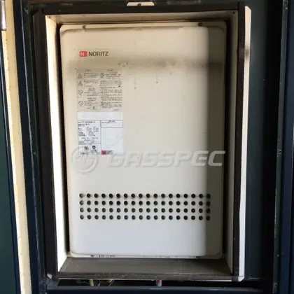 施工前の給湯器（GT-2422SAWX-H）
