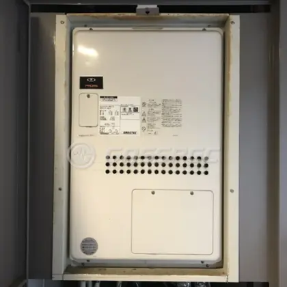 施工前の暖房熱源機（GTH-2417AWXD-TB）