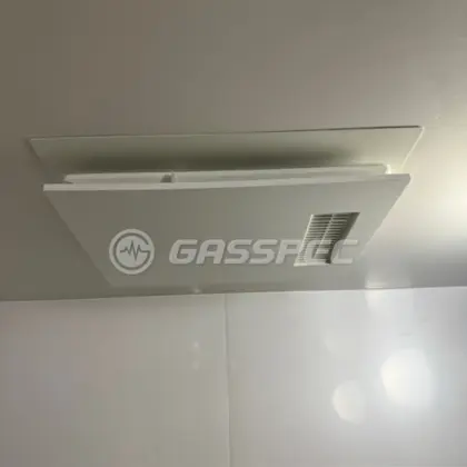 施工後の浴室乾燥機（TOTO V-243BZL5）