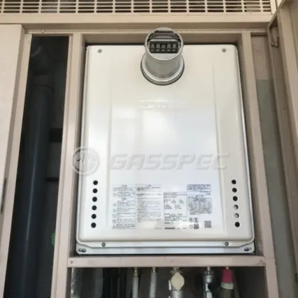 施工後の給湯器（ノーリツ GT-2470SAW-T BL）