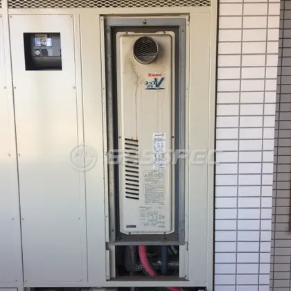 施工前の暖房熱源機（RUFH-VS2400AT2-3）