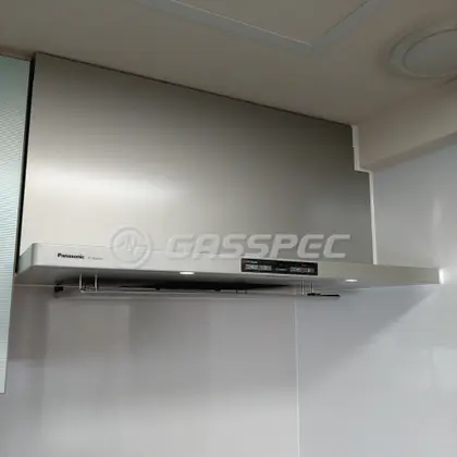 施工後のレンジフード（パナソニック FY-90DED3-S）