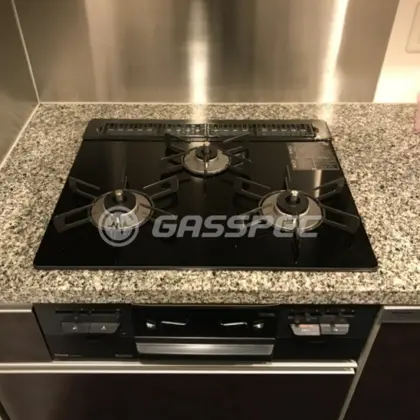 施工後のビルトインガスコンロ（リンナイ RS31W36T1RBW）