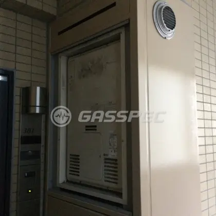 施工前の暖房熱源機（RUFH-2405AU）
