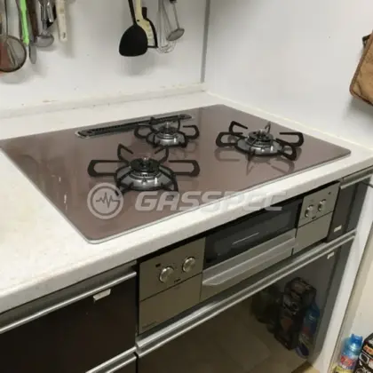 施工後のビルトインガスコンロ（パロマ PD-893WS-U75GP）