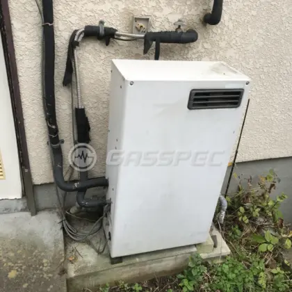施工前の給湯器（GU-16RAQ2）