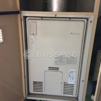 施工前の暖房熱源機（RUFH-2405AU2-3）