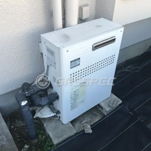 交換前の給湯器（長府 GFK-2014WA）