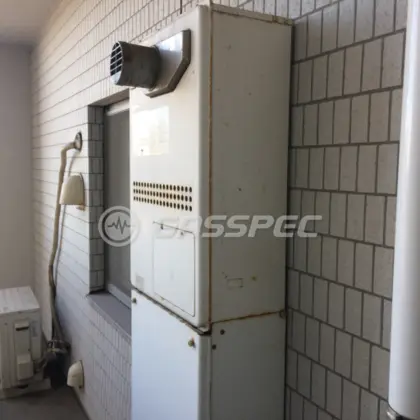 施工前の暖房熱源機（GTH-2413AWXH-T）