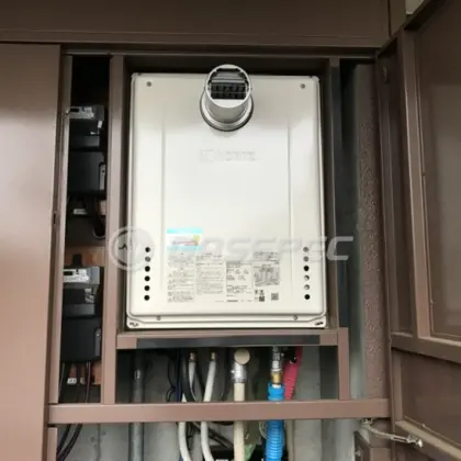 施工後の給湯器（ノーリツ GT-2470SAW-T BL）