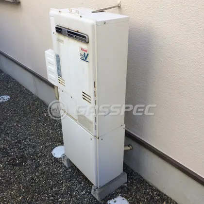 施工前の暖房熱源機（RUFH-2400AW2-6）