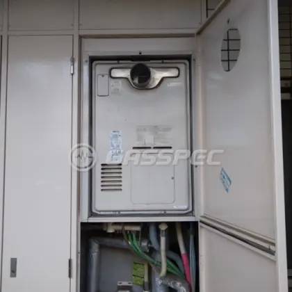施工前の暖房熱源機（RUFH-V2400SAT2-3）
