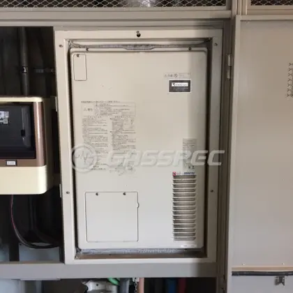 施工前の暖房熱源機（AT-4200ARSAW30-56-H）