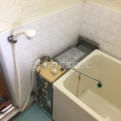 施工前の給湯器（SR-S）