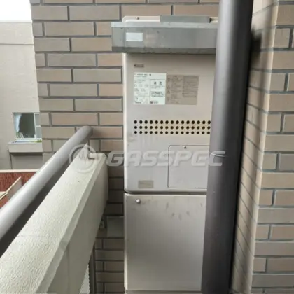 施工前の暖房熱源機（GTH-2413AWXH）