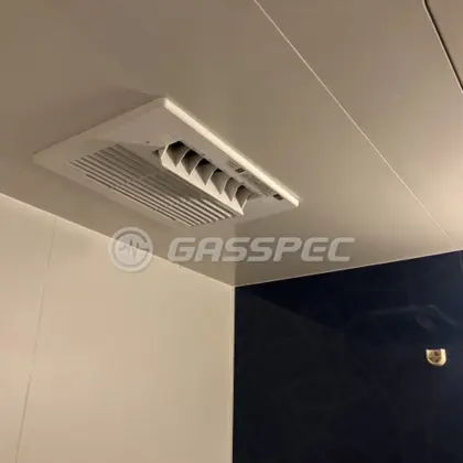 施工後の浴室乾燥機（リンナイ RBH-C3302K1P）
