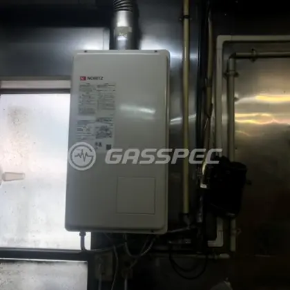 施工後の給湯器（ノーリツ GQ-2037WS-FFA）