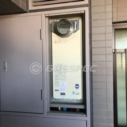 施工前の給湯器（OURB-2051SAQ-T）