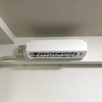 施工後のエアコン（ダイキン S404ATCP-W）