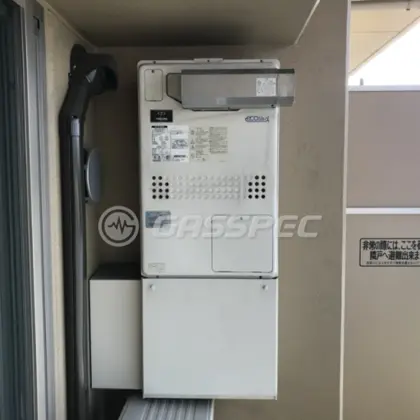 施工前の暖房熱源機（GTH-C2440SAWX6H-L）