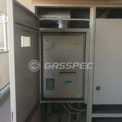 施工前の暖房熱源機（RUFH-V2400AU2-3）